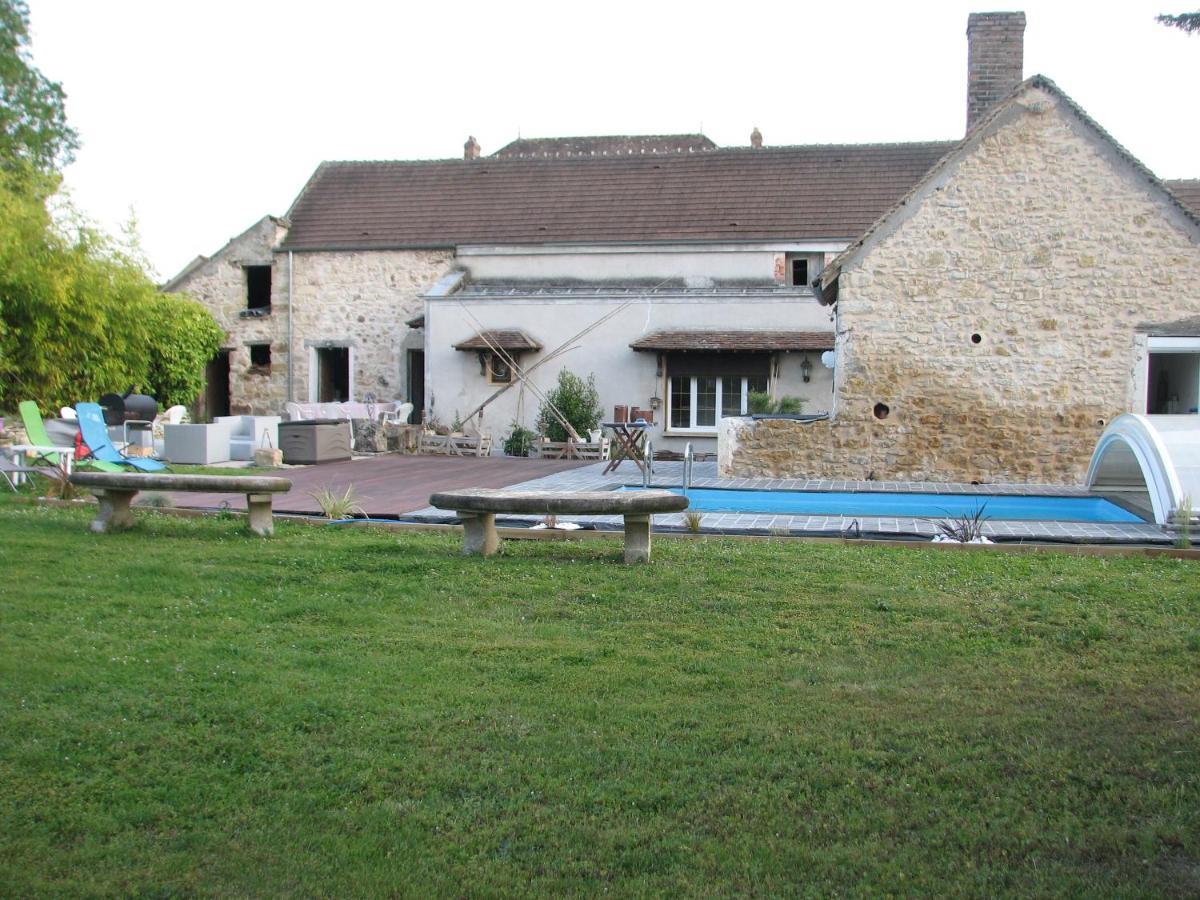Gite Hary Villeblevin Buitenkant foto